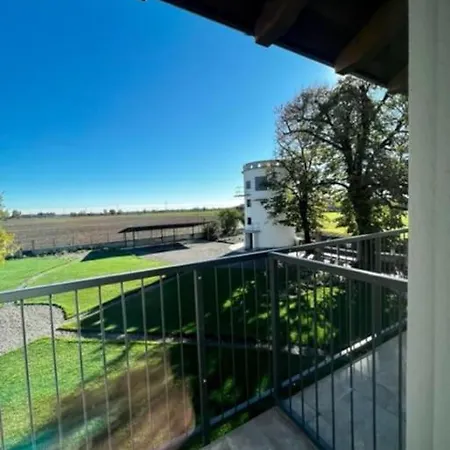 Agriturismo Fattoria Primaluce - Quercia *